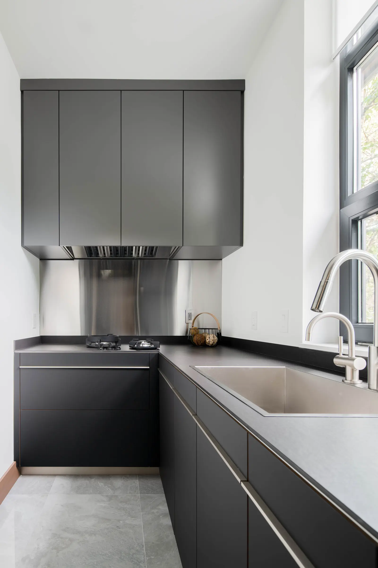 Vancouver West Residence — image 2