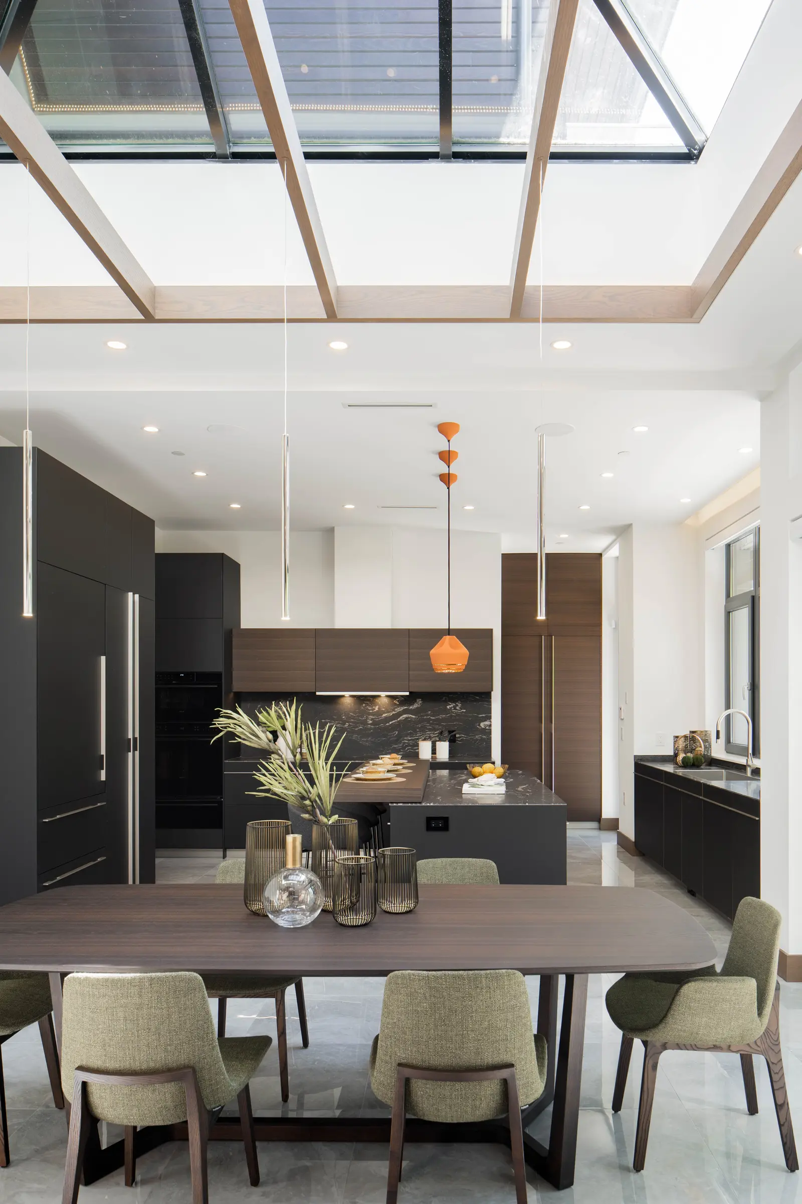 Vancouver West Residence — image 14