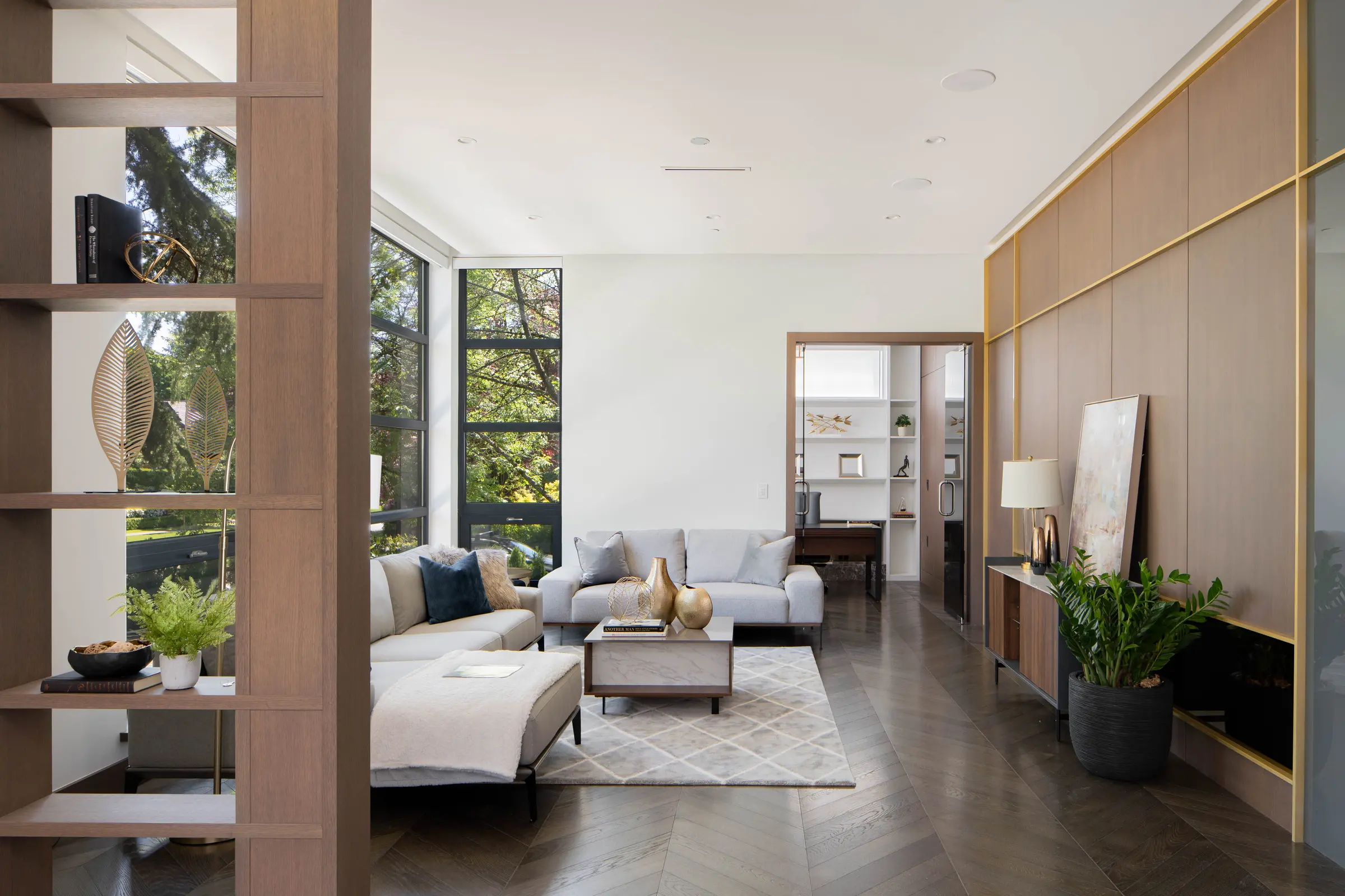 Vancouver West Residence — image 28