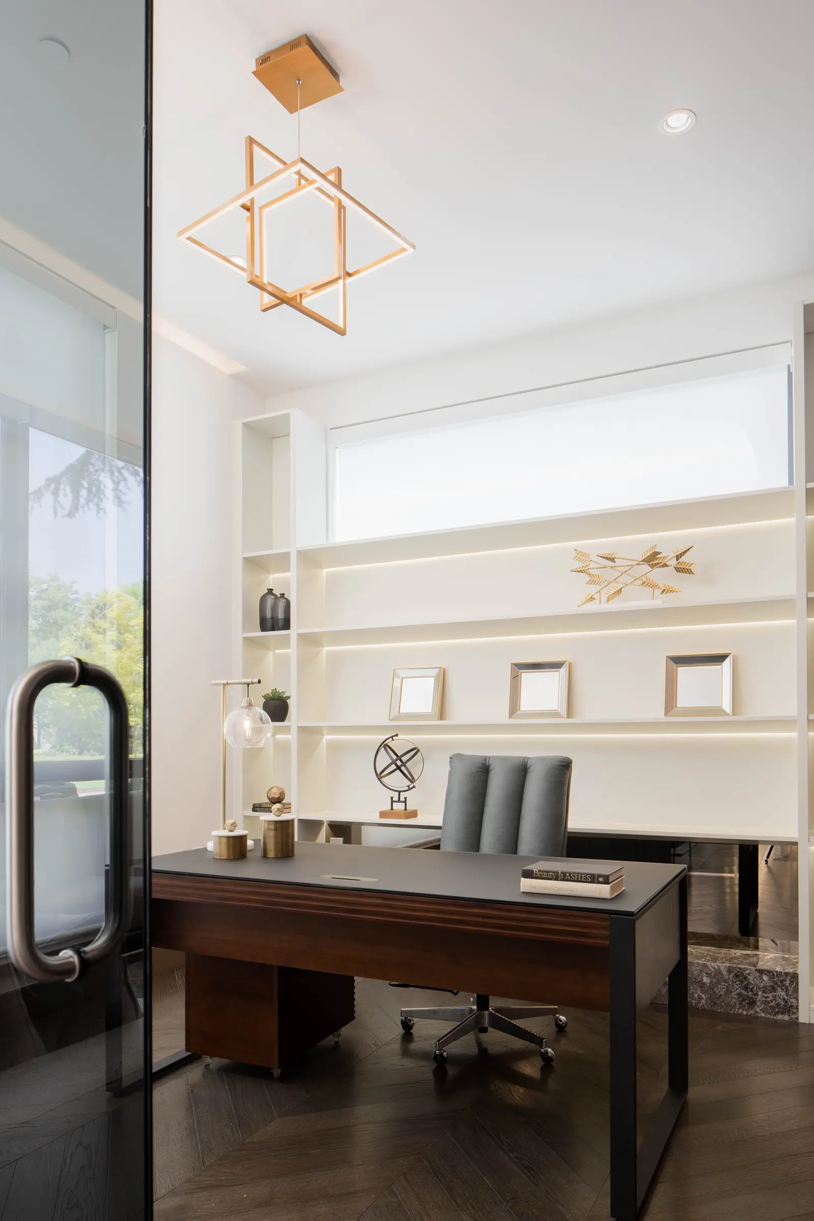 Vancouver West Residence — image 29