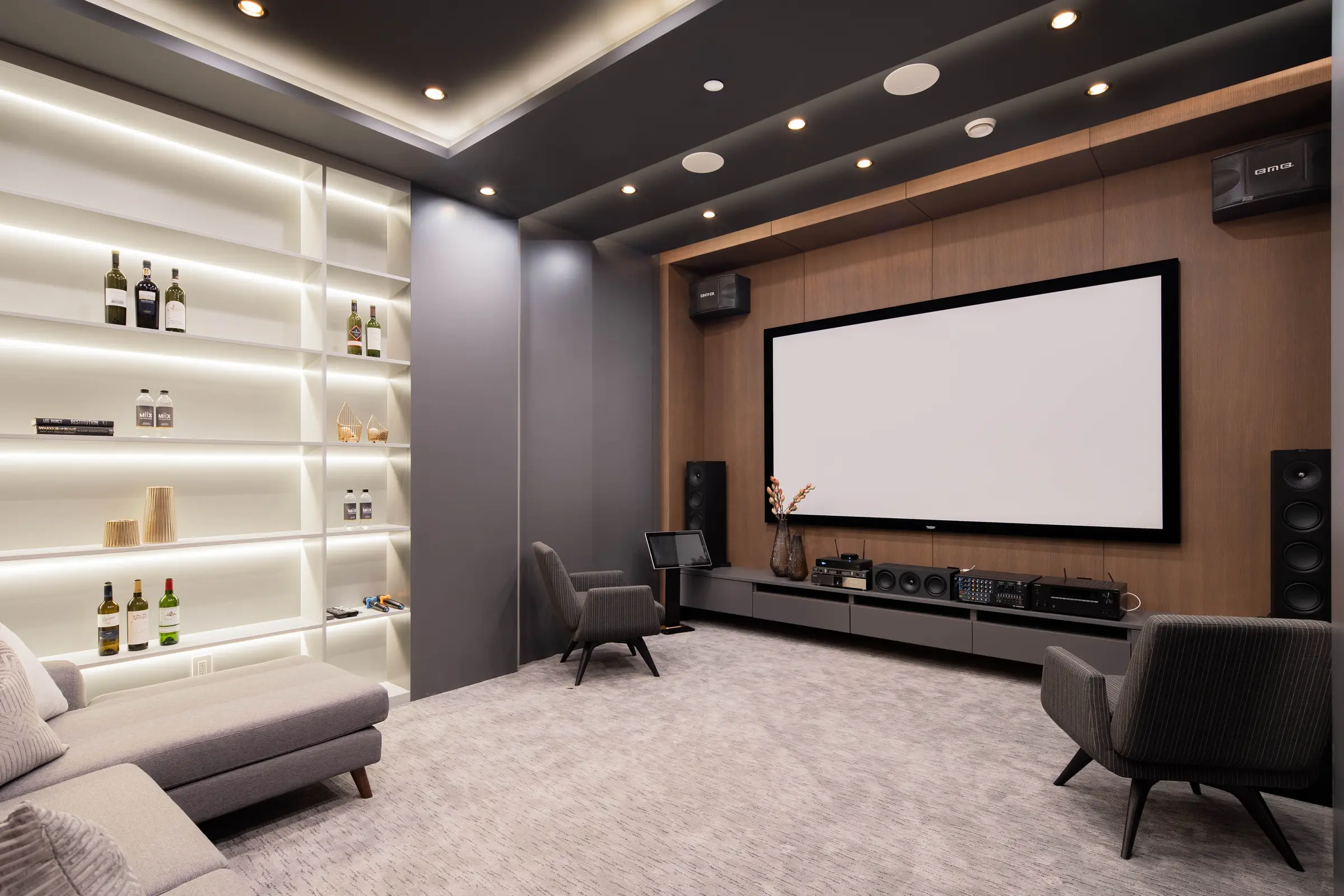 Vancouver West Residence — image 35