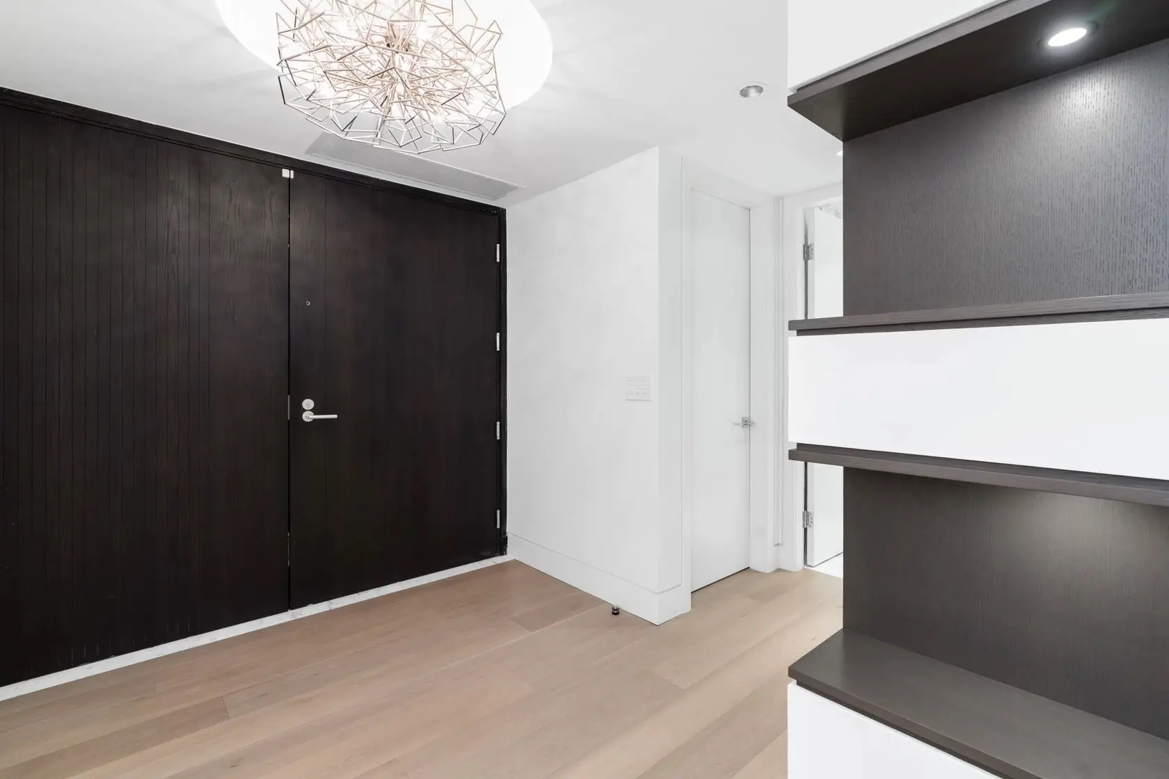 Downtown Vancouver Residence — image 20