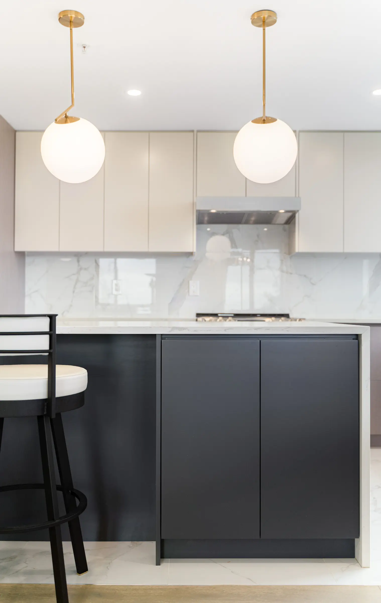 Metro Vancouver Residence 02 — image 9