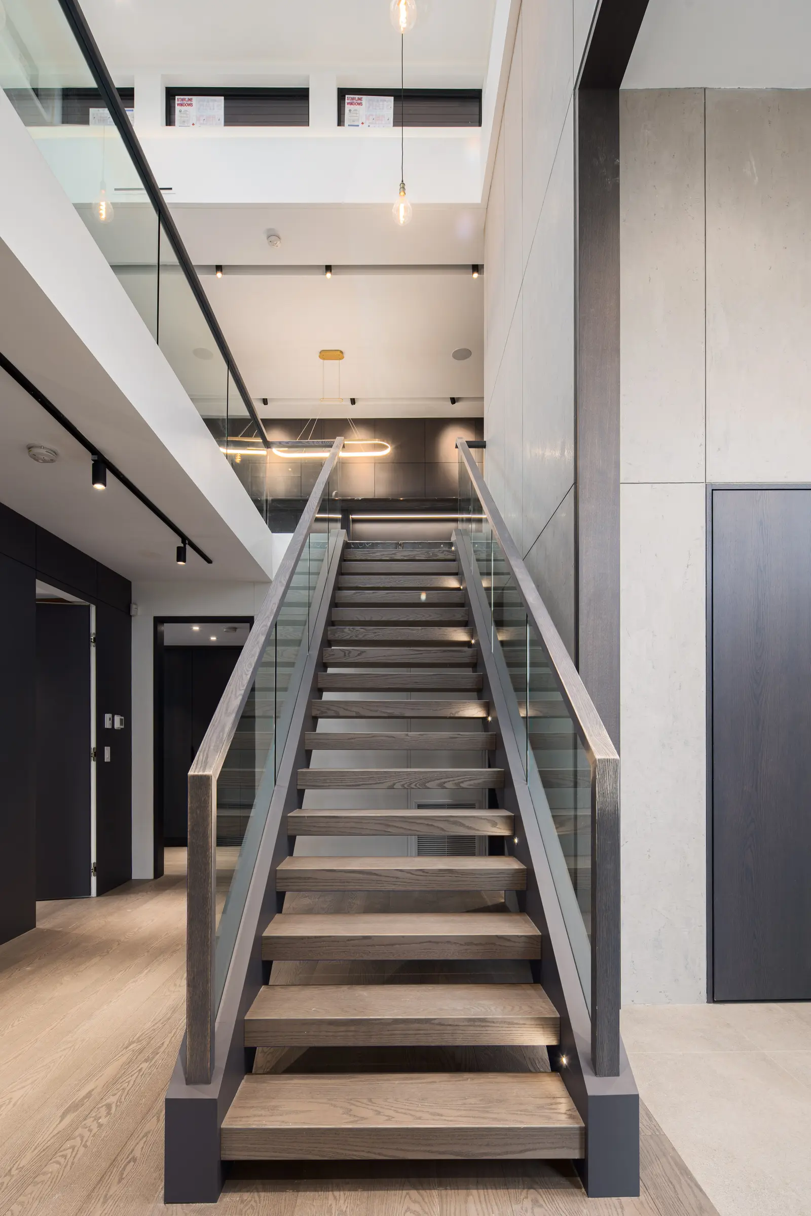Richmond Residence — image 20