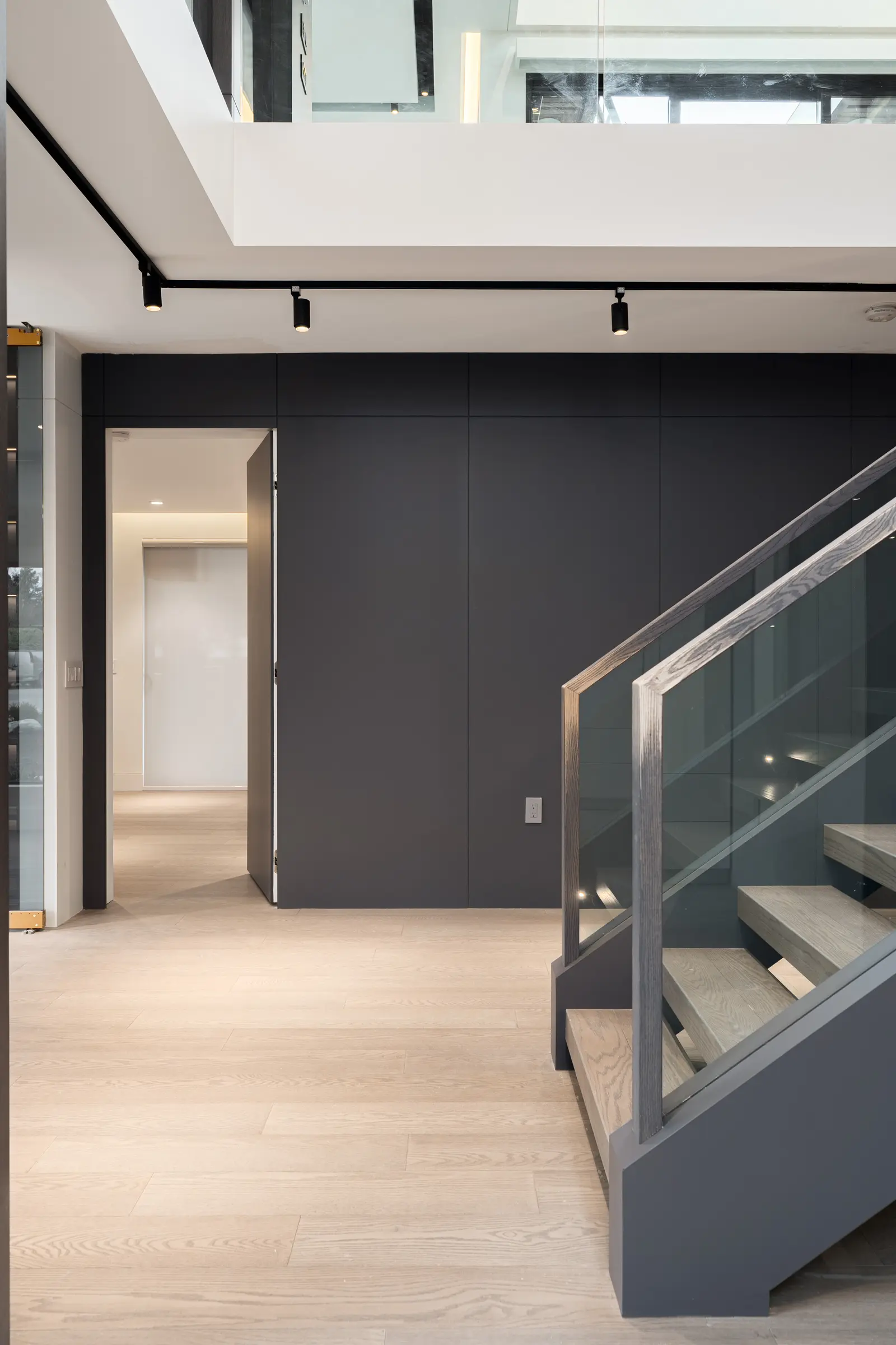 Richmond Residence — image 26