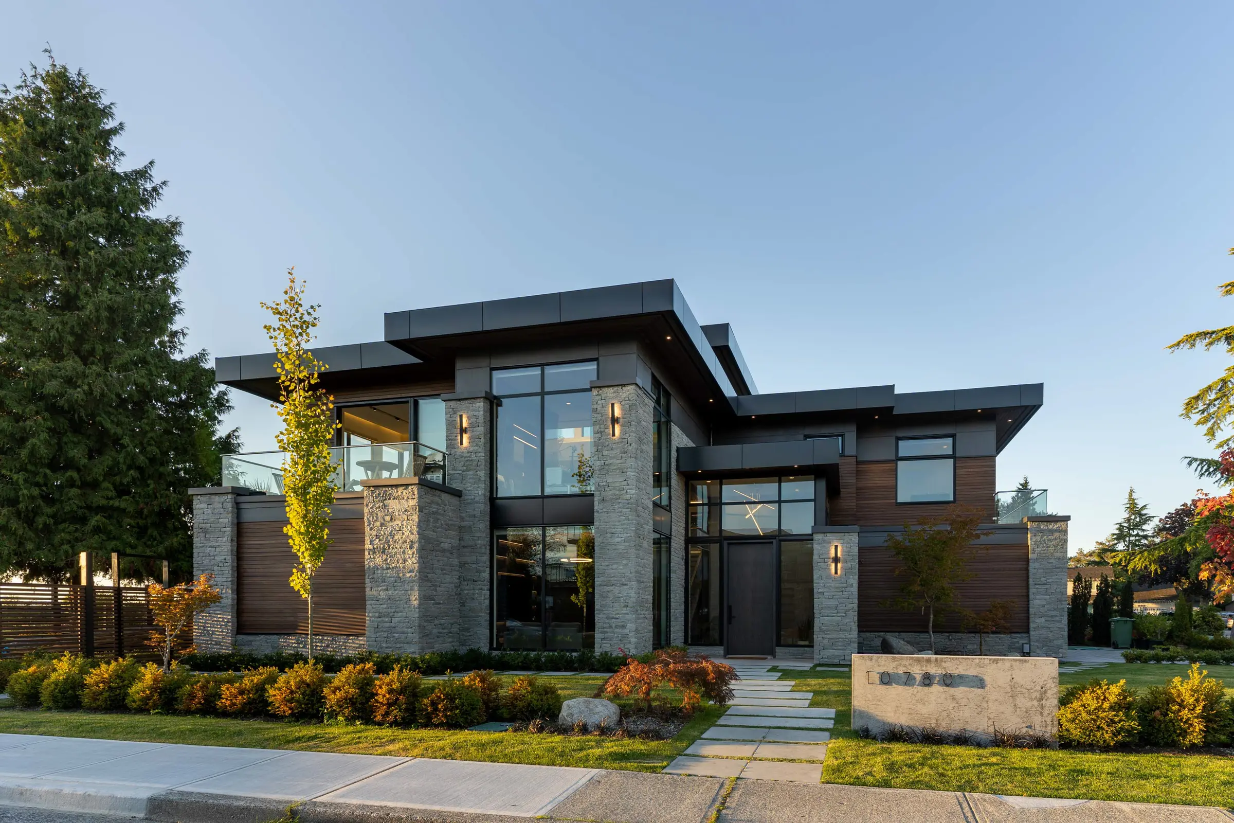 Richmond Residence — image 37